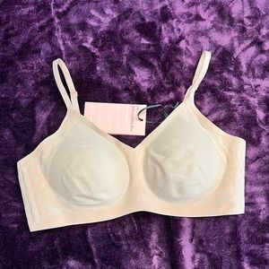 HoneyLove Silhouette Bra- Never Worn
